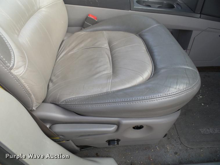 image for item K8206 2002 Buick Rendezvous CXL SUV