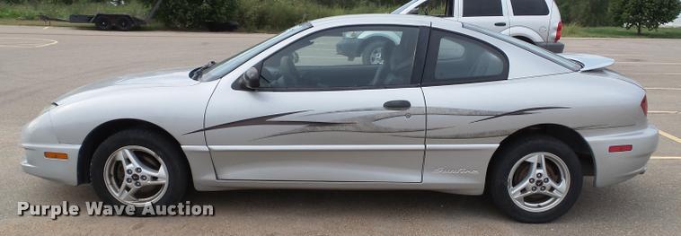 image for item K8207 2004 Pontiac Sunfire