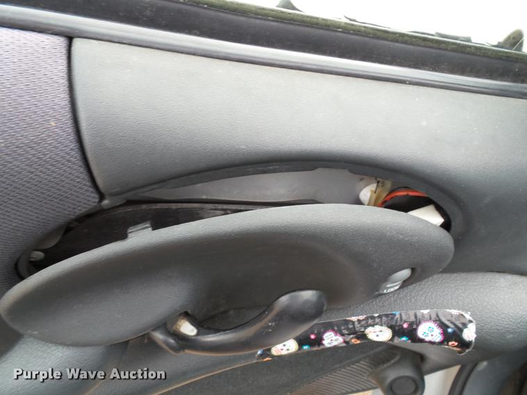 image for item K8207 2004 Pontiac Sunfire