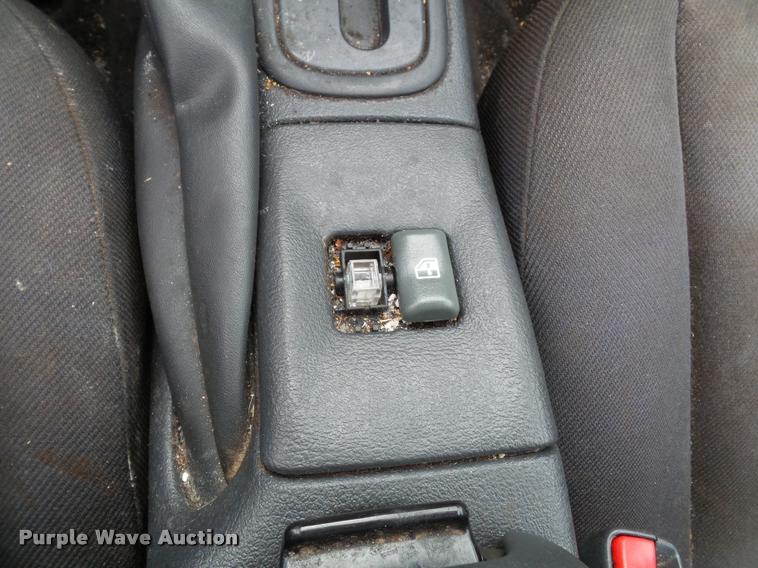 image for item K8207 2004 Pontiac Sunfire