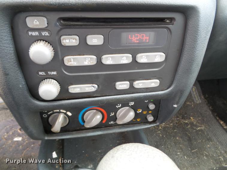 image for item K8207 2004 Pontiac Sunfire