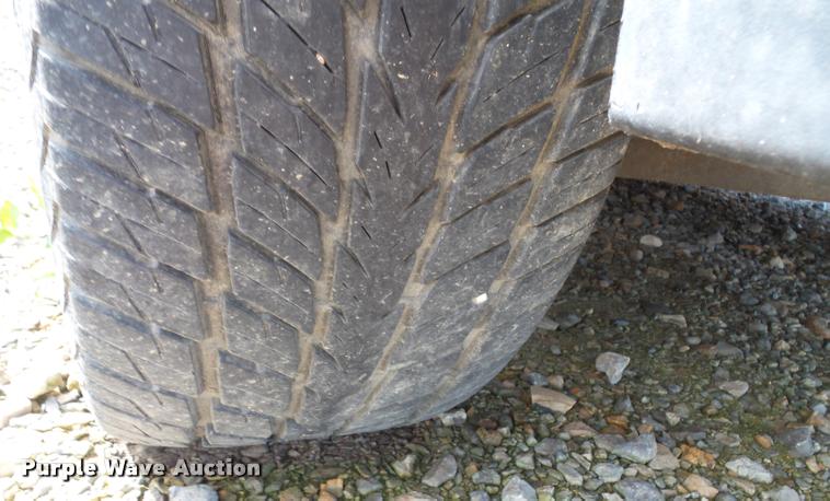 image for item K8239 1999 Chevrolet Suburban K1500 SUV