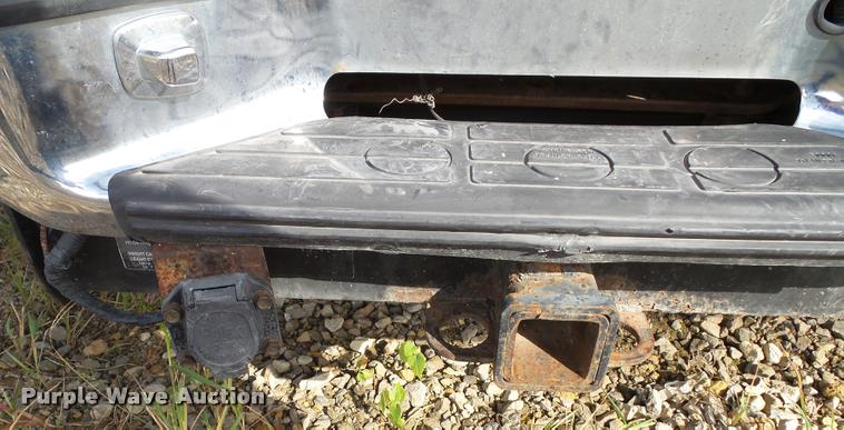 image for item K8239 1999 Chevrolet Suburban K1500 SUV