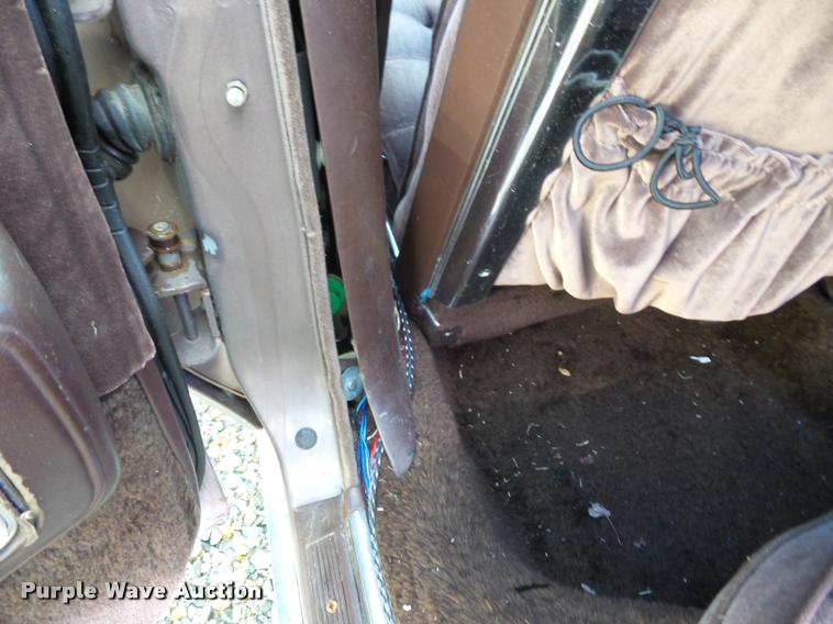 image for item K8240 1984 Cadillac Seville