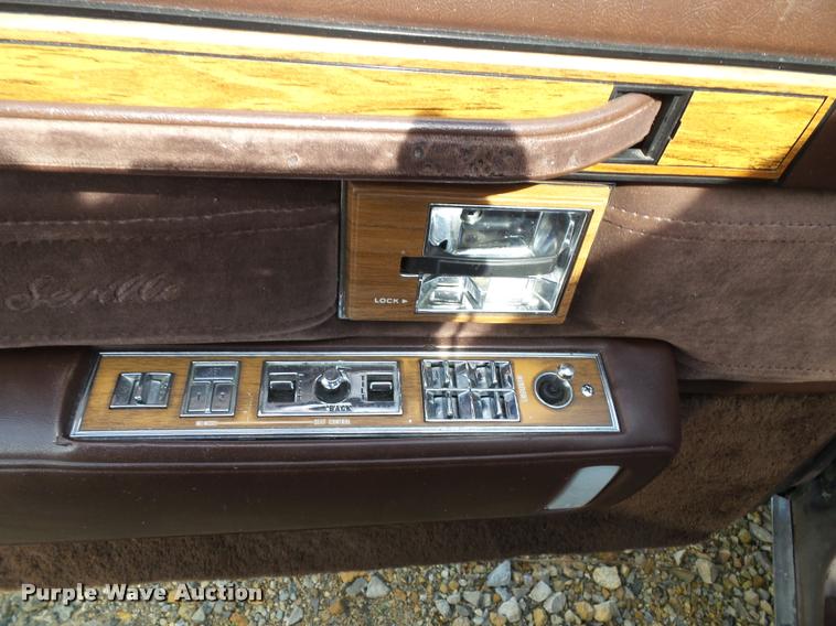 image for item K8240 1984 Cadillac Seville