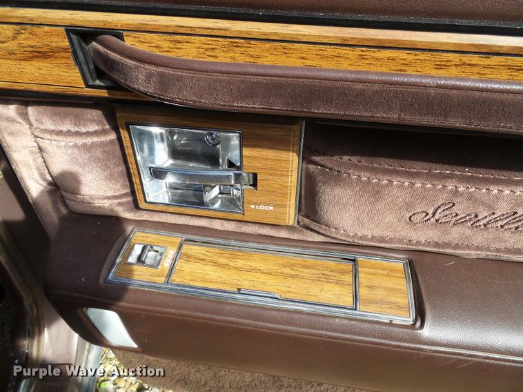 image for item K8240 1984 Cadillac Seville