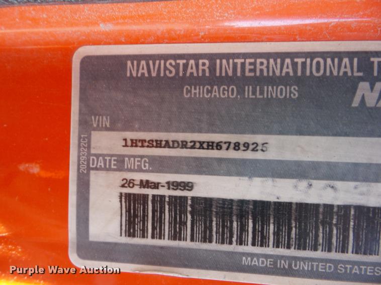 image for item AG9365 1999 International 4900 dump truck