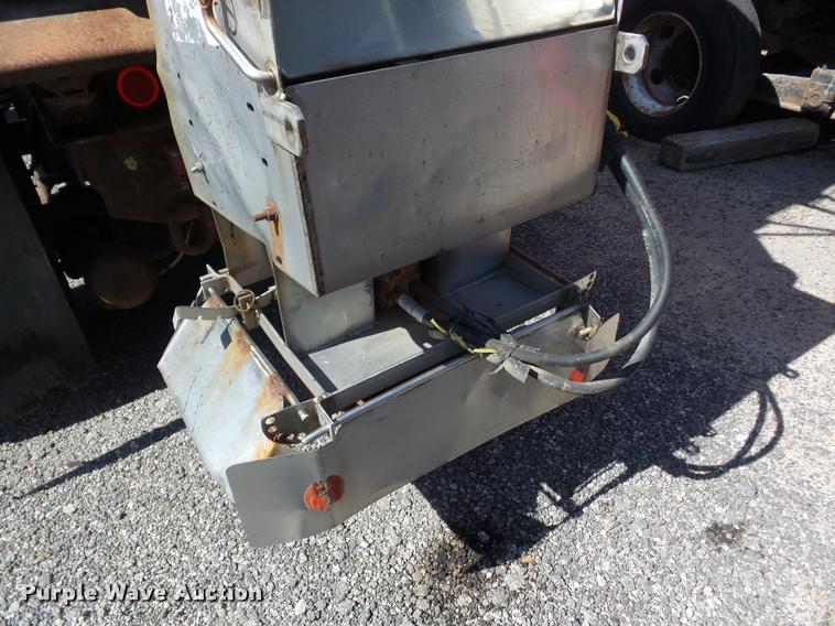 image for item AG9365 1999 International 4900 dump truck