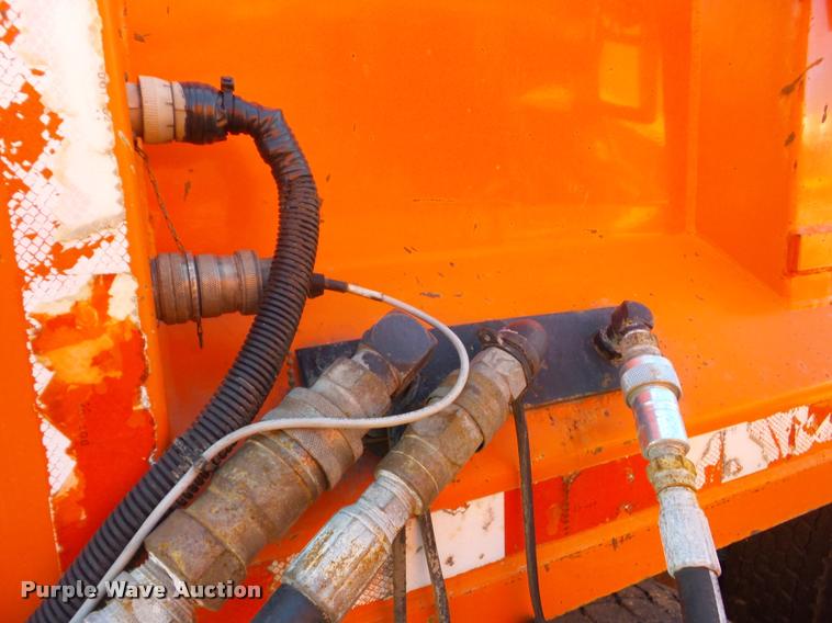 image for item AG9365 1999 International 4900 dump truck