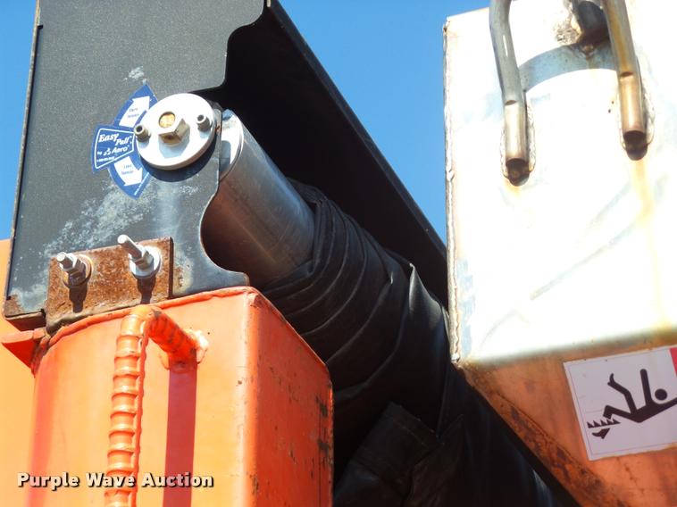 image for item AG9365 1999 International 4900 dump truck