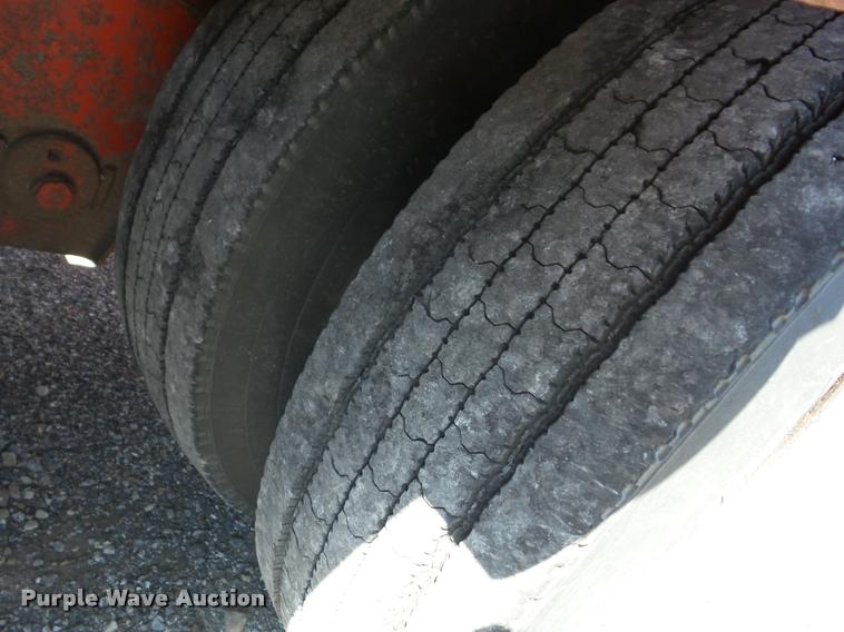 image for item AG9366 2000 Trail King TX100HDG-463 lowboy equipment trailer