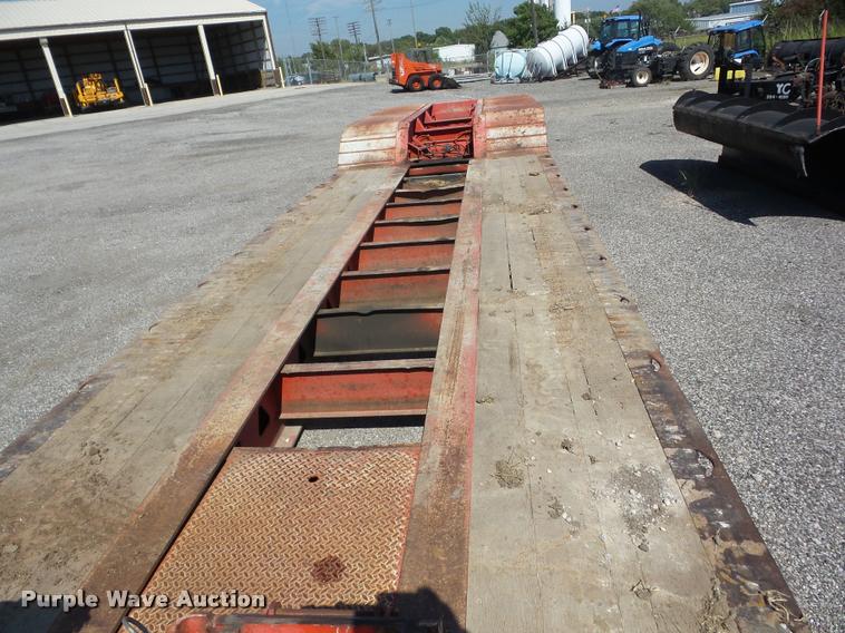 image for item AG9366 2000 Trail King TX100HDG-463 lowboy equipment trailer