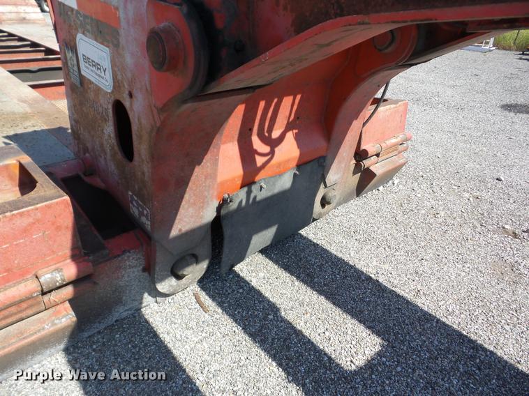 image for item AG9366 2000 Trail King TX100HDG-463 lowboy equipment trailer