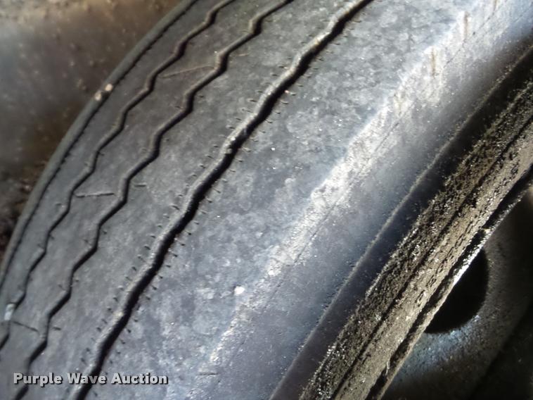 image for item AG9367 2000 Sterling L7501 oil distribution truck