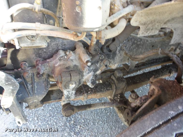 image for item AG9367 2000 Sterling L7501 oil distribution truck