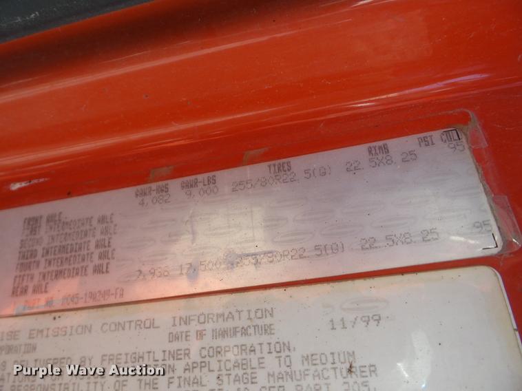 image for item AG9368 2000 Sterling L7501 oil distributor truck