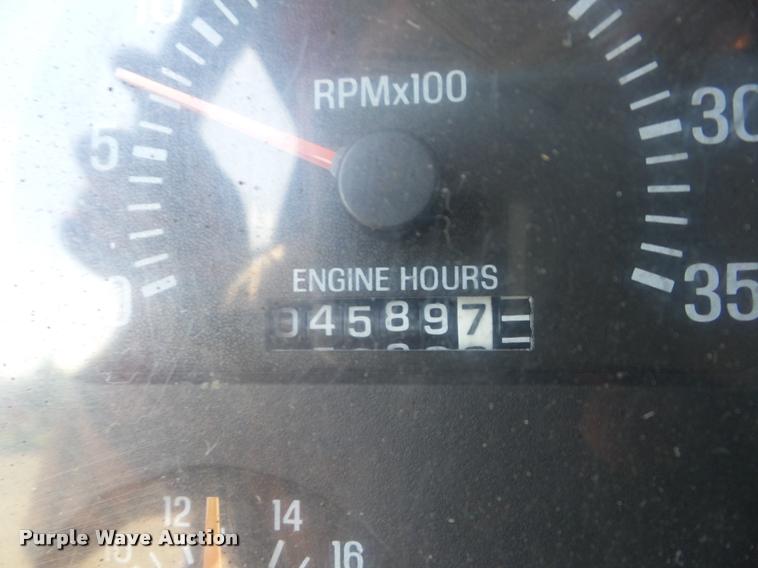 image for item AG9368 2000 Sterling L7501 oil distributor truck