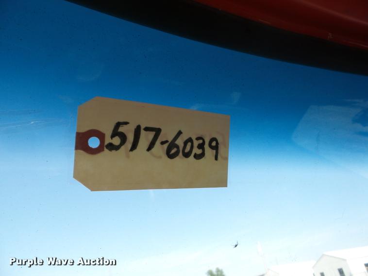 image for item AG9368 2000 Sterling L7501 oil distributor truck