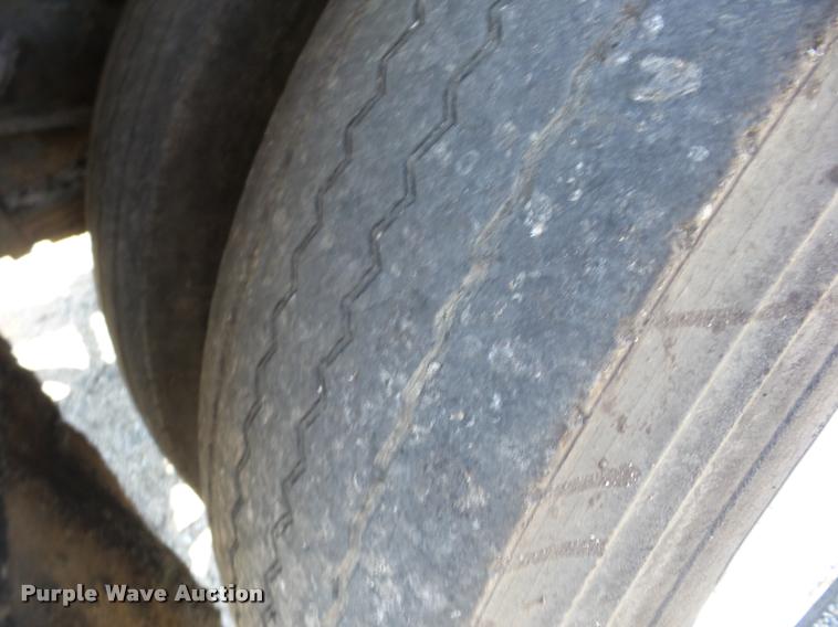 image for item AG9369 2000 Sterling L7500 oil distributor truck