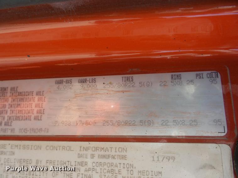 image for item AG9369 2000 Sterling L7500 oil distributor truck