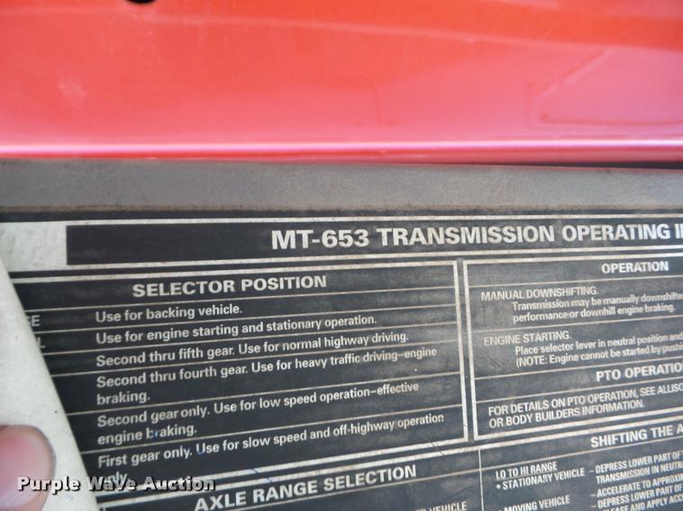 image for item AG9369 2000 Sterling L7500 oil distributor truck