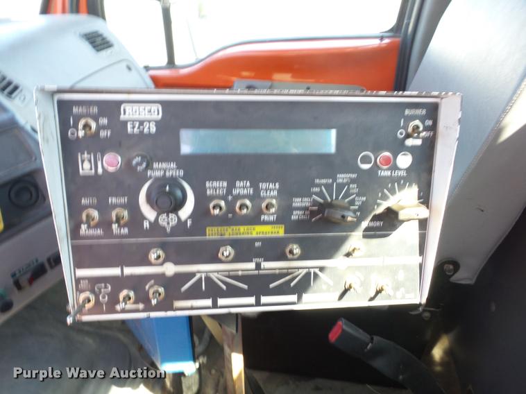 image for item AG9369 2000 Sterling L7500 oil distributor truck