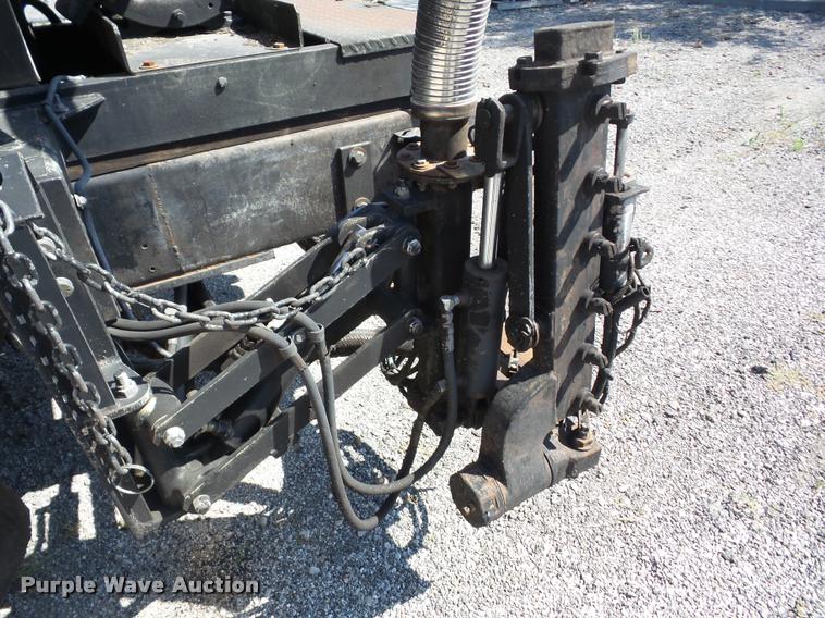 image for item AG9369 2000 Sterling L7500 oil distributor truck