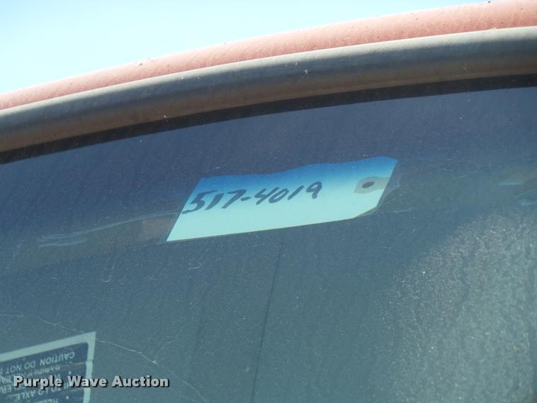 image for item AG9369 2000 Sterling L7500 oil distributor truck