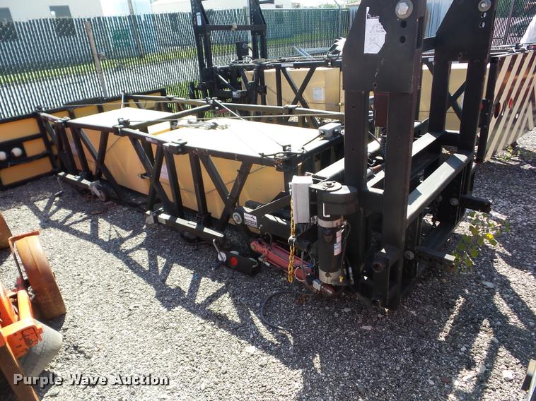 image for item AG9378 2003 Enabs Safe-Stop TMA8290 crash attenuator