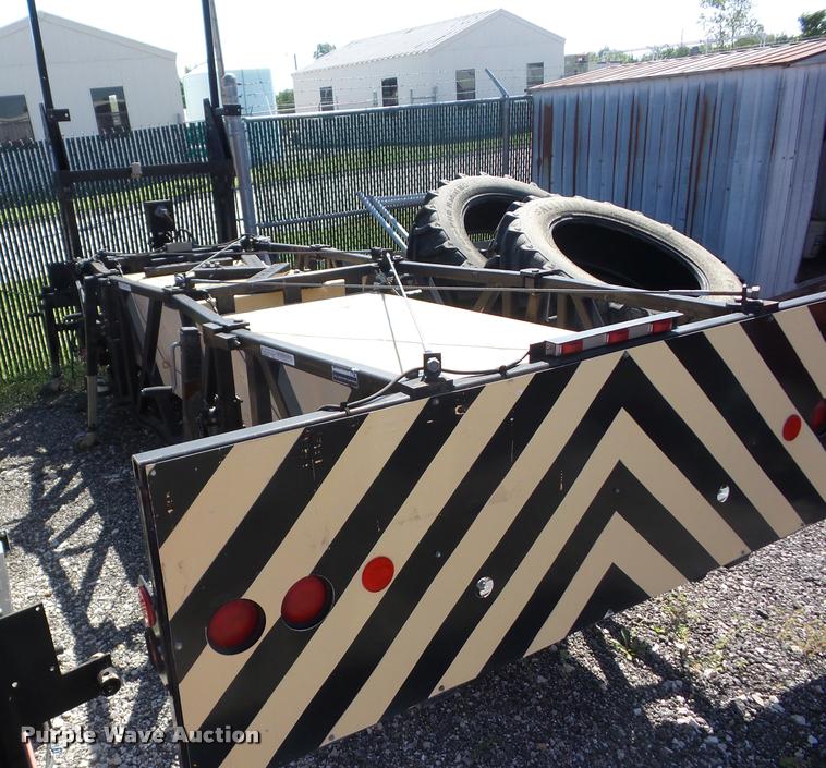 image for item AG9379 2002 Enabs Safe-Stop TMA8290 crash attenuator