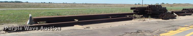 image for item AP9628 Approximately 114 H-beams