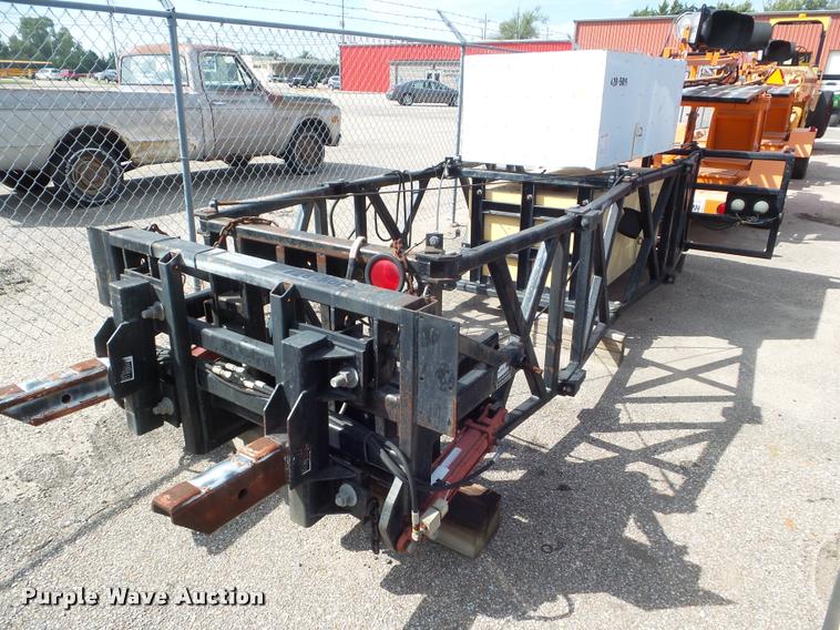 image for item AP9636 1999 Enabs Safe-Stop TTMA8290LC crash attenuator