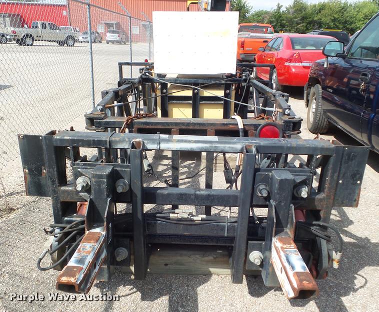 image for item AP9636 1999 Enabs Safe-Stop TTMA8290LC crash attenuator