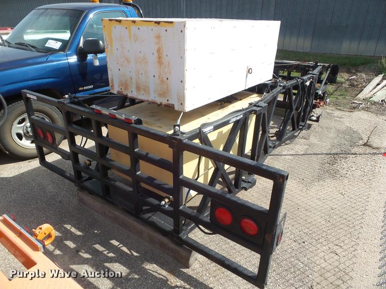 image for item AP9636 1999 Enabs Safe-Stop TTMA8290LC crash attenuator