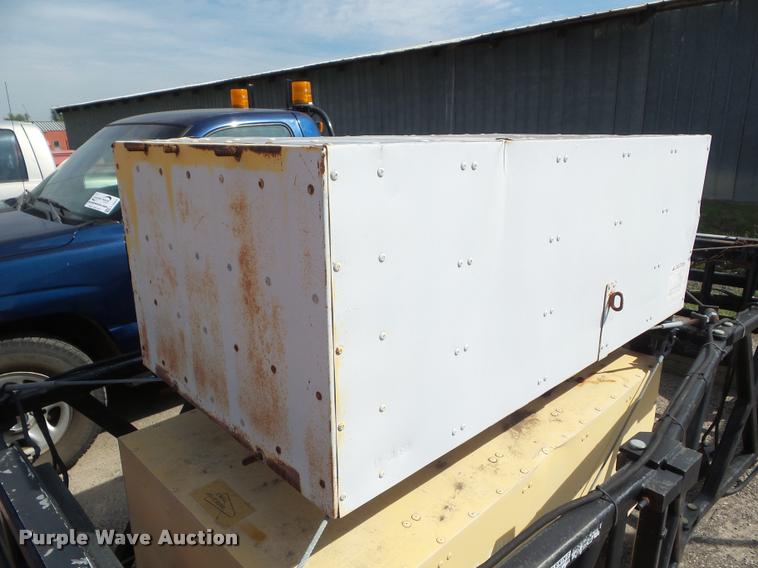 image for item AP9636 1999 Enabs Safe-Stop TTMA8290LC crash attenuator