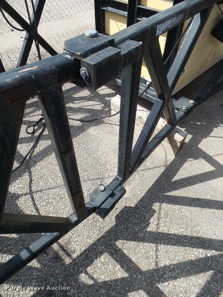 image for item AP9636 1999 Enabs Safe-Stop TTMA8290LC crash attenuator