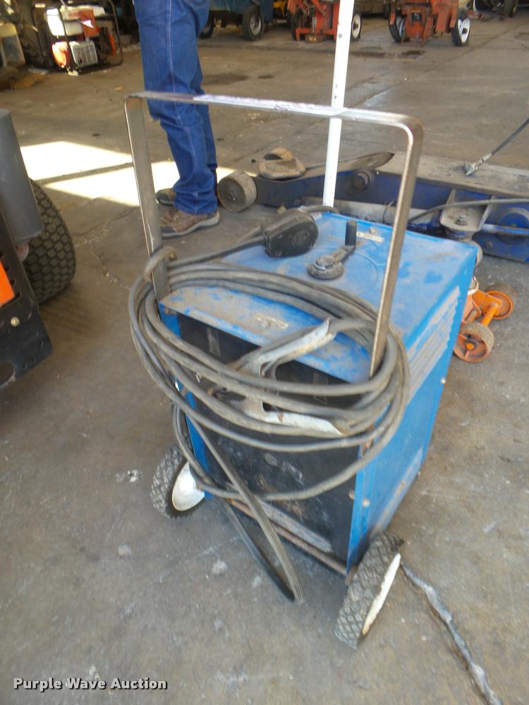 image for item AP9703 Miller Thunderbolt 225 arc welder