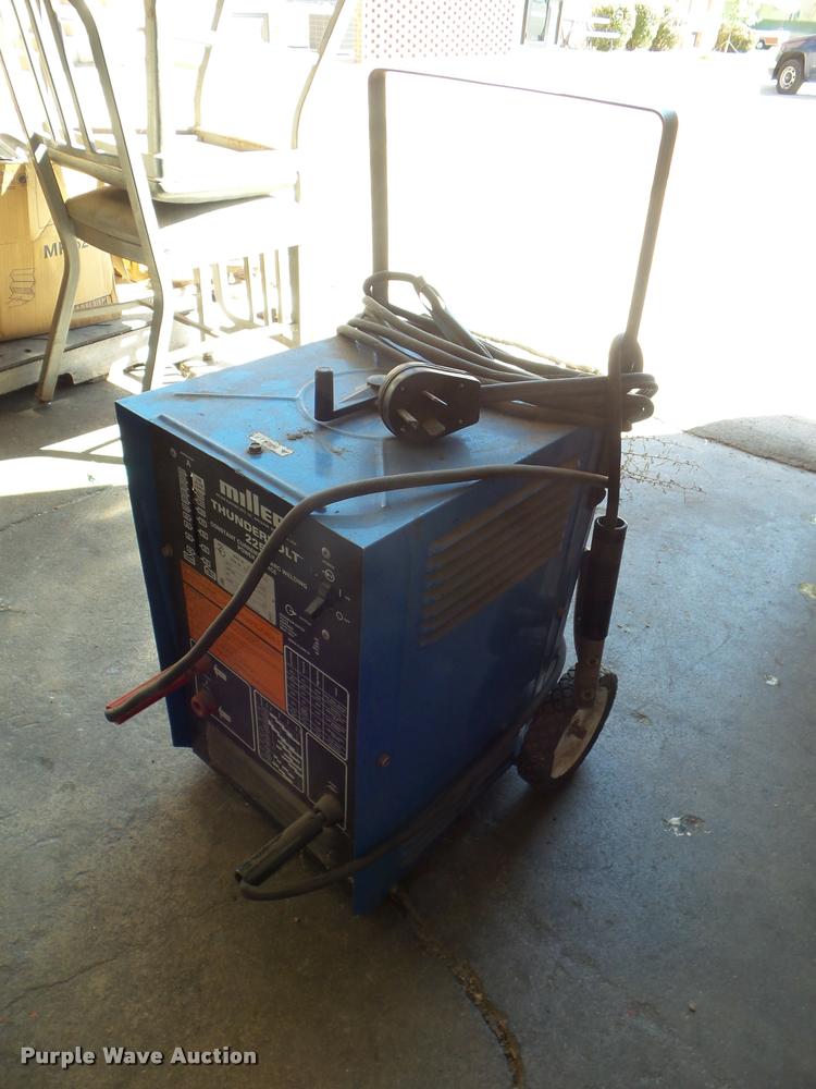 image for item AP9703 Miller Thunderbolt 225 arc welder