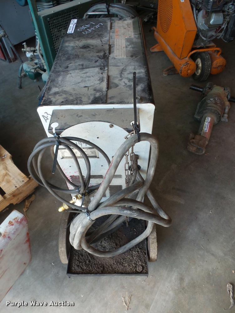 image for item BV9824 1999 Panasonic Gunslinger 260 welder