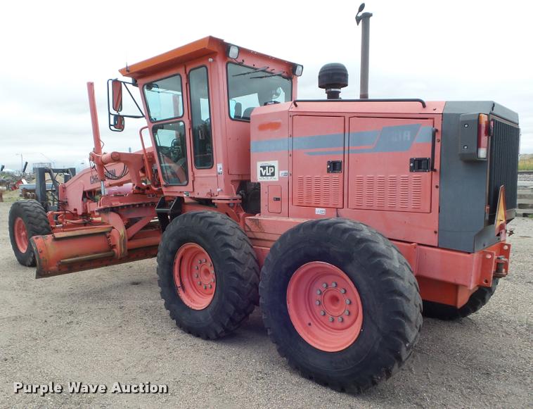 image for item DA4534 2000 Champion 710A Series 6 motor grader