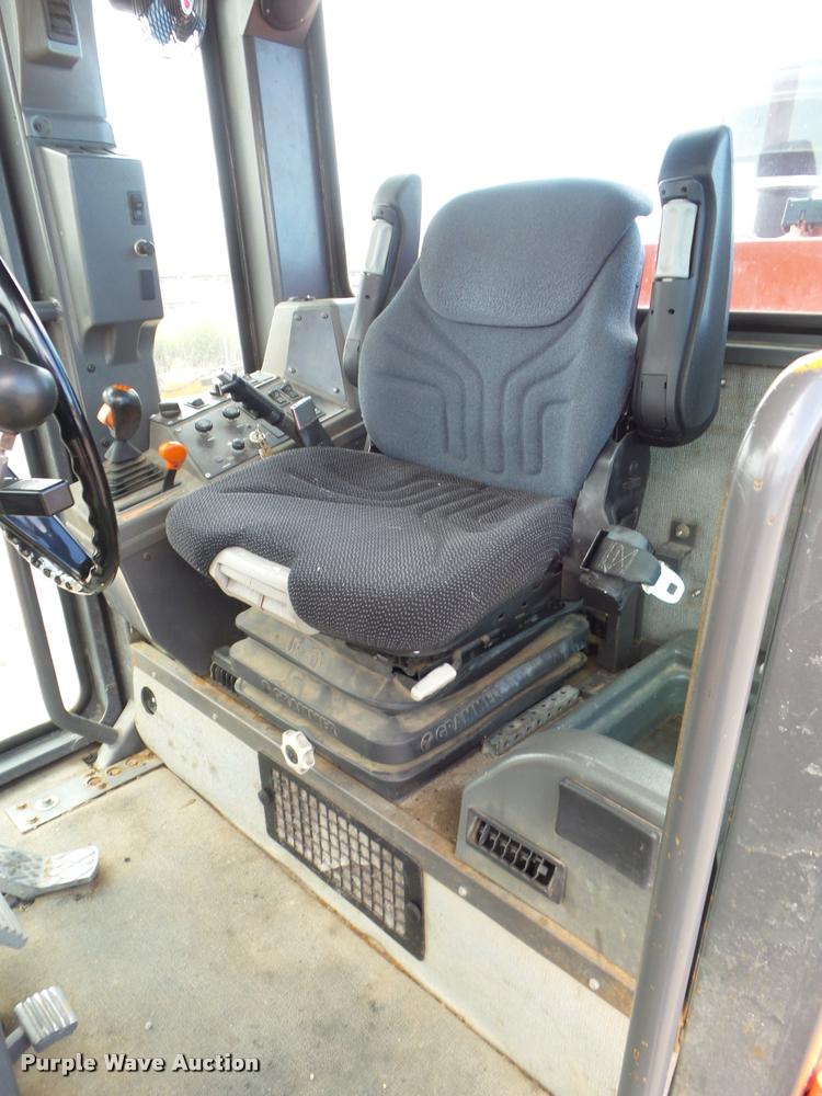 image for item DA4534 2000 Champion 710A Series 6 motor grader