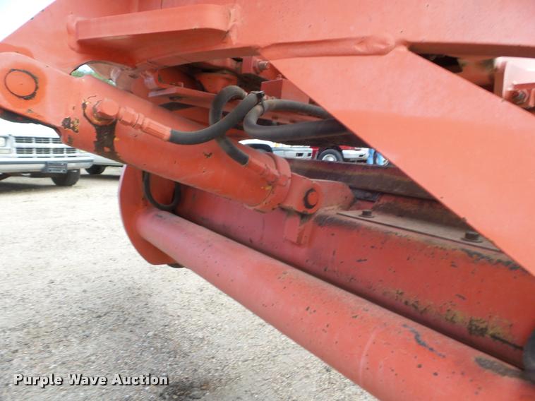 image for item DA4534 2000 Champion 710A Series 6 motor grader