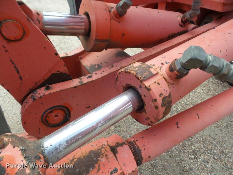 image for item DA4534 2000 Champion 710A Series 6 motor grader