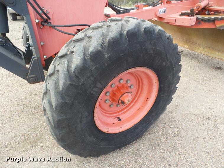 image for item DA4534 2000 Champion 710A Series 6 motor grader