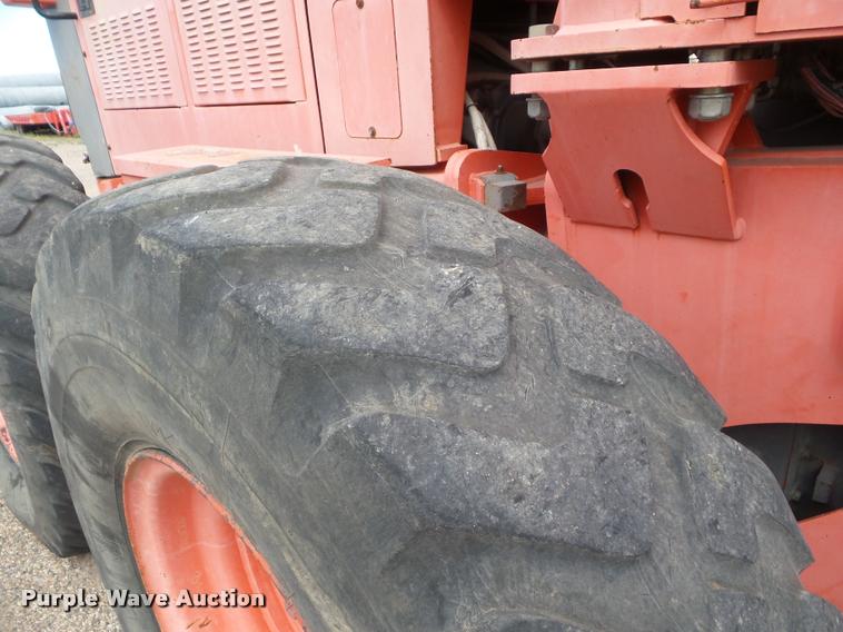 image for item DA4534 2000 Champion 710A Series 6 motor grader