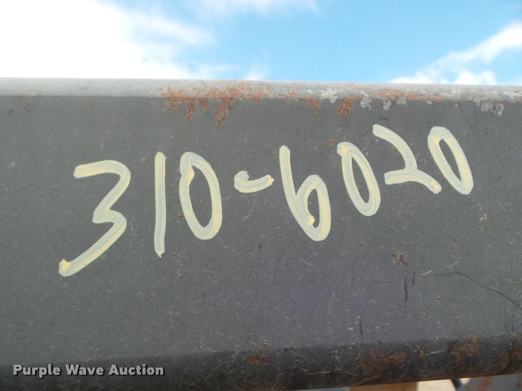 image for item DA4534 2000 Champion 710A Series 6 motor grader