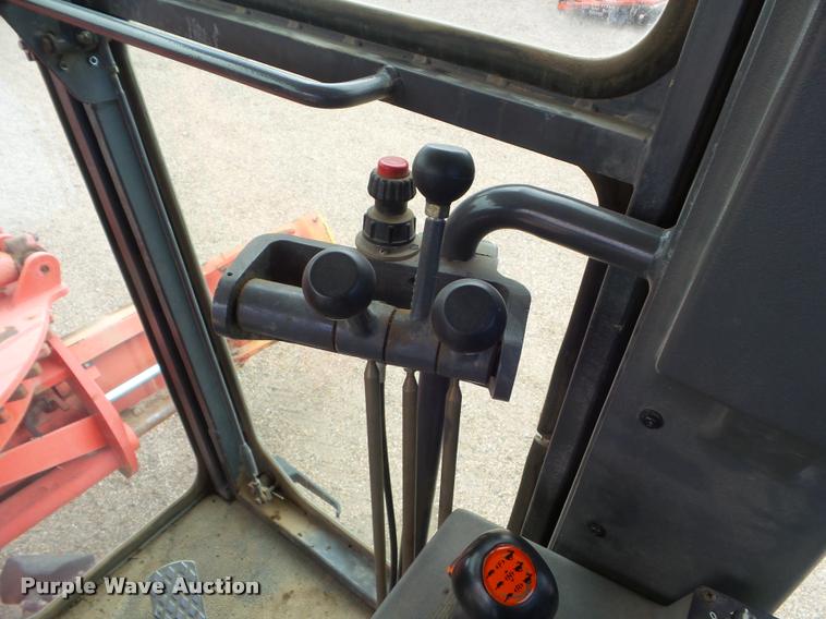 image for item DA4535 2000 Champion 710A Series 6 motor grader