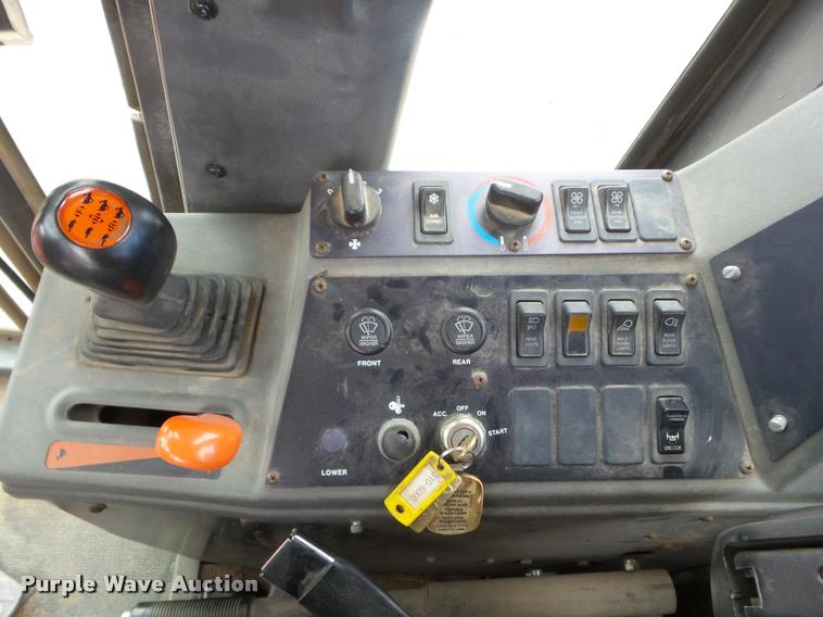 image for item DA4535 2000 Champion 710A Series 6 motor grader