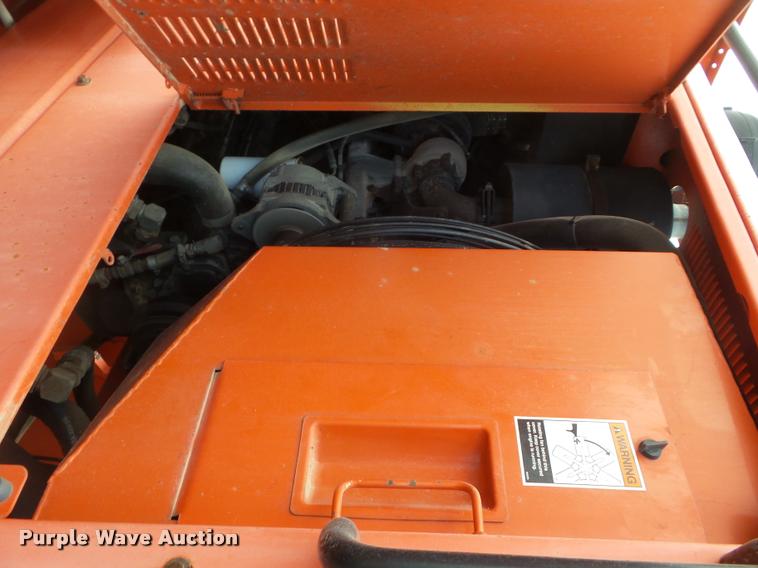 image for item DA4535 2000 Champion 710A Series 6 motor grader