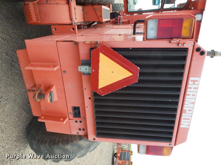 image for item DA4535 2000 Champion 710A Series 6 motor grader